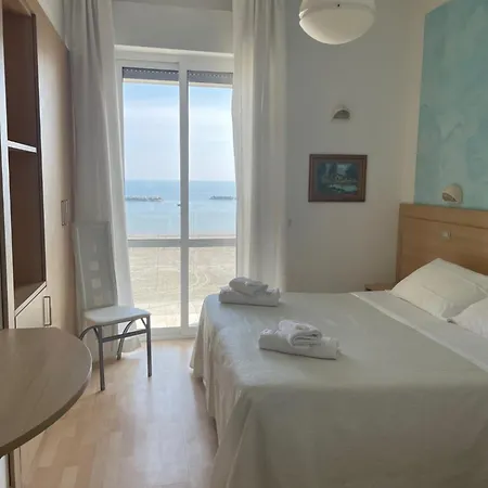 Touring 3* 贝拉里亚-伊贾马里纳