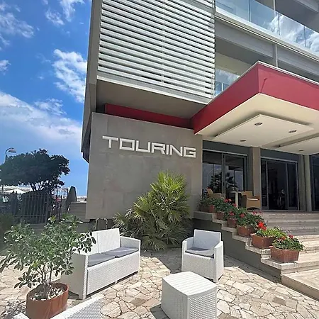 Touring 3*